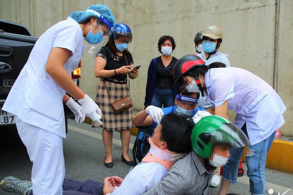 Phạt nguội xe chở người đi cấp cứu - Bài 3: Đừng để pháp luật trở thành rào cản của lòng nhân ái!