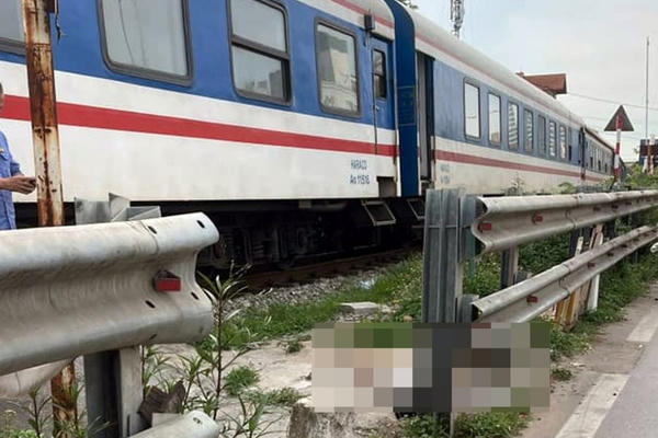 Người phụ nữ tử vong do bị tàu hỏa tông tại Hà Nội