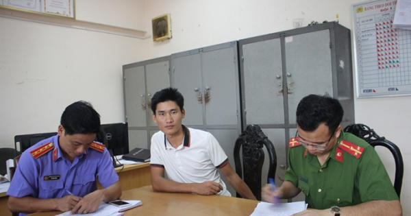 Bắt giữ hành lý có chứa 9 bánh ma túy