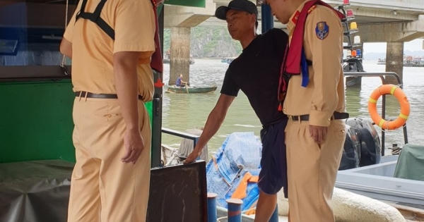 Quảng Ninh: Phát hiện tàu vỏ thép vận chuyển 1.000 lít dầu diezen không rõ nguồn gốc Quảng Ninh: Phát hiện tàu vỏ thép vận chuyển 1.000 lít dầu diezen không rõ nguồn gốc