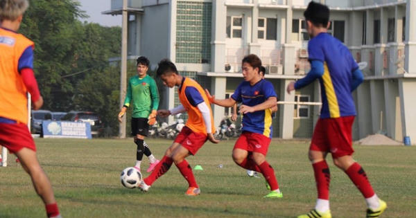 HLV Park Hang Seo sử dụng đội hình dự bị đấu Olympic Nepal? HLV Park Hang Seo sử dụng đội hình dự bị đấu Olympic Nepal?