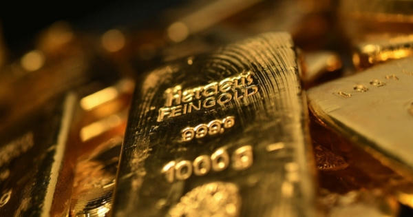 Giá vàng hôm nay 20/10: Tăng mạnh nhờ đồng USD suy yếu