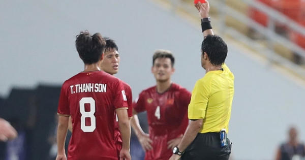 Báo châu Á nói điều khó tin về Đình Trọng và HLV Park Hang-seo