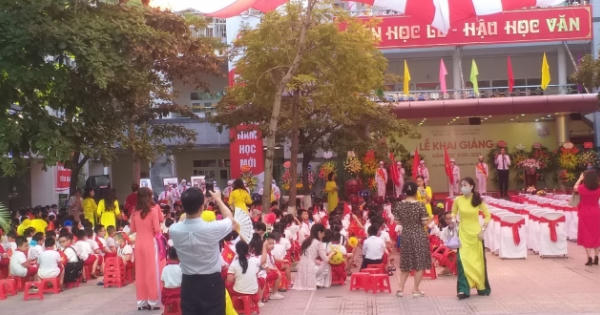 Chùm ảnh: Gần 23 triệu học sinh khai giảng năm học mới 2020-2021