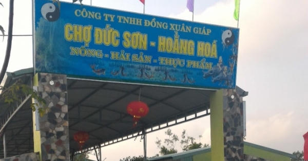 Thanh Hóa: Đình chỉ, tháo biển chợ “chui” Đức Sơn, chờ UBND tỉnh xử lý