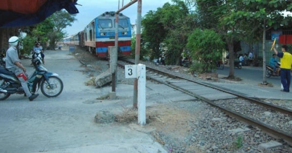 Xử lý dứt điểm lối đi tự mở qua đường sắt