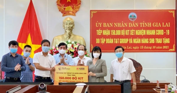 T&T Group và Ngân hàng SHB trao tặng kit xét nghiệm nhanh COVID-19 và xe cứu thương hỗ trợ một số tỉnh, thành trên cả nước