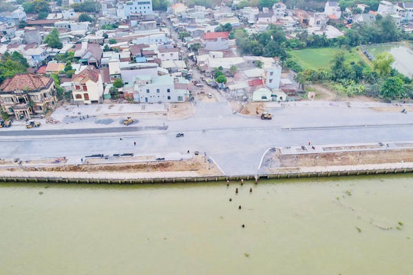 Đường ven sông có biệt thự 100 tuổi ở Đồng Nai sắp thông xe