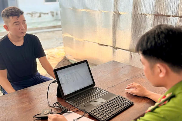 Khởi tố 07 đối tượng buôn lậu 10 tấn đường và 2.000 thuốc lá ở An Giang