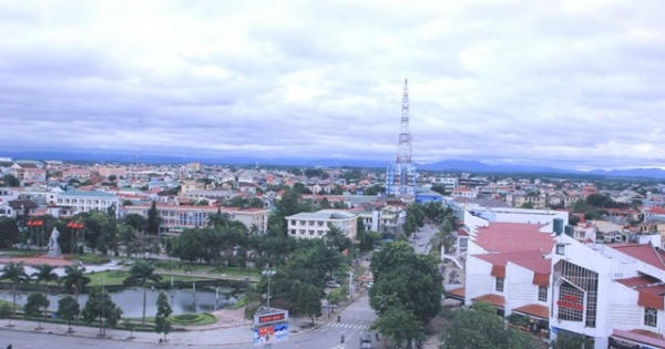 Lãnh đạo tỉnh Quảng Trị mong muốn FLC đẩy nhanh tiến độ các dự án nghìn tỷ Lãnh đạo tỉnh Quảng Trị mong muốn FLC đẩy nhanh tiến độ các dự án nghìn tỷ