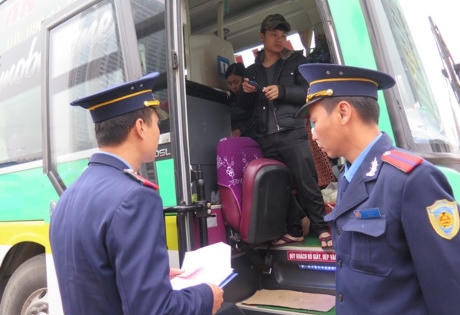 Gần 14.800 xe bị thu hồi phù hiệu, đình chỉ khai thác một tháng