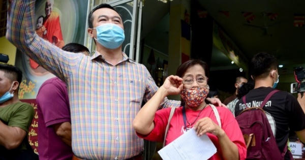 Ngày đầu tiên khắc phục sự cố tại chùa Kỳ Quang 2: Niềm vui khi nhận diện được tro cốt người thân Ngày đầu tiên khắc phục sự cố tại chùa Kỳ Quang 2: Niềm vui khi nhận diện được tro cốt người thân