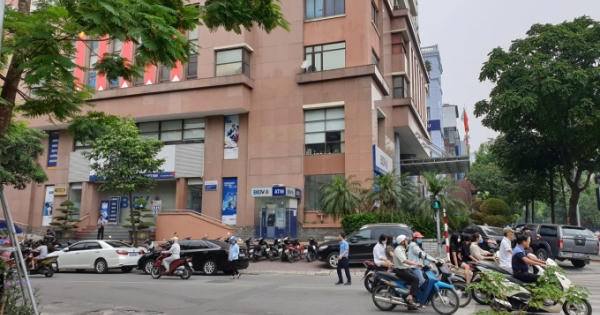 Có 4 đối tượng mang theo súng cướp ngân hàng BIDV