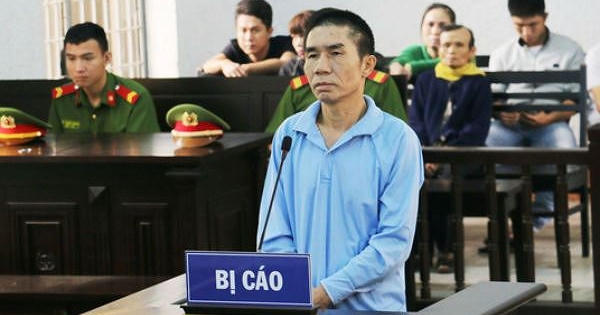 Níu kéo không thành, chồng đâm vợ tử vong tại sân tòa án