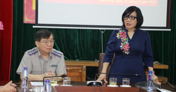 Thứ trưởng Đặng Hoàng Oanh làm việc tại tỉnh Điện Biên