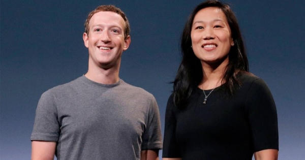 Mark Zuckerberg cùng vợ quyên góp 100 triệu USD hỗ trợ tổ chức bầu cử Mỹ Mark Zuckerberg cùng vợ quyên góp 100 triệu USD hỗ trợ tổ chức bầu cử Mỹ
