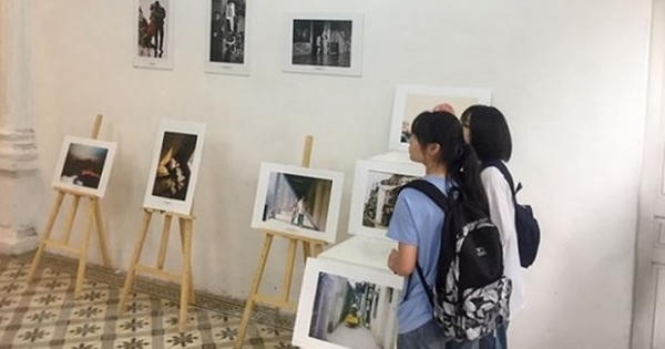 'Ném' học sinh vào thực tế trưởng thành