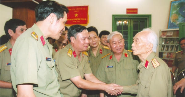 Vị tướng huyền thoại Võ Nguyên Giáp: “Tất cả vì nước vì dân”