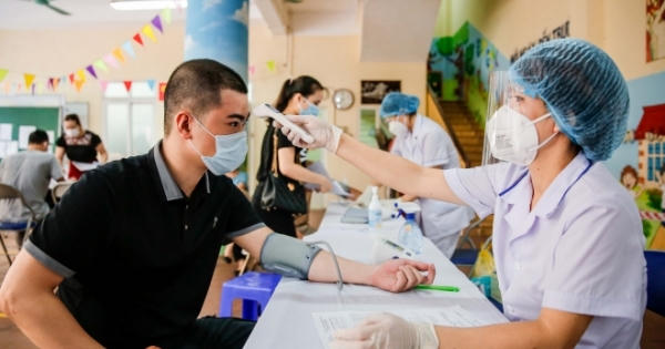 Đẩy nhanh việc tiêm vaccine cho đội ngũ lái xe vận tải, lao động ngành logistics