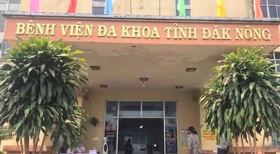 Robot kiểm tra thân nhiệt đầu tiên ở Tây Nguyên đưa vào hoạt động