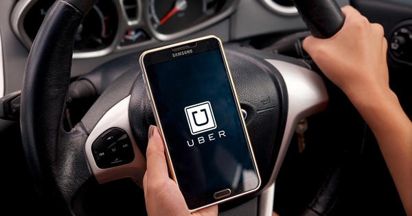 Uber tăng giá cước, hết thời đi xe giá rẻ