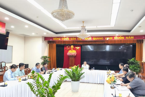 Đồng Nai bàn giải pháp phát triển hạ tầng, kết nối giao thông đến các cửa khẩu
