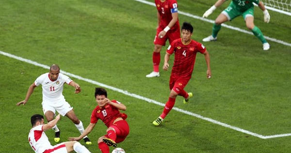 Đặng Văn Lâm lọt top 5 thủ môn cứu thua nhiều nhất ở Asian Cup 2019