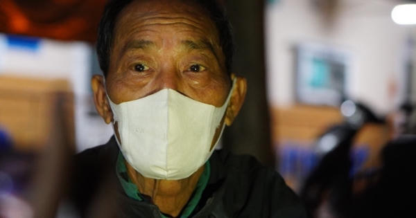 Tiết lộ cuộc điện thoại cầu cứu của ông nội bé 3 tuổi bị đóng đinh vào đầu Tiết lộ cuộc điện thoại cầu cứu của ông nội bé 3 tuổi bị đóng đinh vào đầu