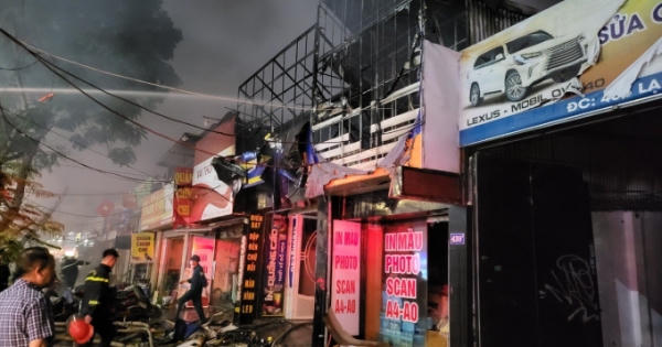 Kịp thời dập tắt cháy dãy nhà tạm trên đường Lạc Long Quân