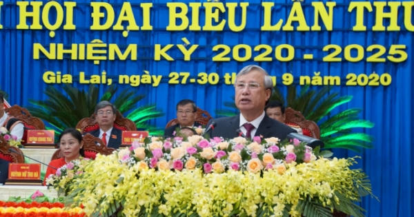 Gia Lai phải phát triển nhanh, toàn diện, bền vững, giàu bản sắc Gia Lai phải phát triển nhanh, toàn diện, bền vững, giàu bản sắc