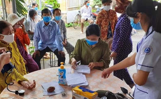 Bắc Giang thực hiện chăm sóc sức khỏe người cao tuổi trong bối cảnh dịch bệnh Covid-19