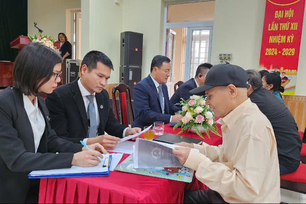 Phát triển Luật sư công: Sứ mệnh và Tầm nhìn (Bài 4): Gánh vác trọng trách pháp lý trong những vụ kiện vì lợi ích cộng đồng Phát triển Luật sư công: Sứ mệnh và Tầm nhìn (Bài 4): Gánh vác trọng trách pháp lý trong những vụ kiện vì lợi ích cộng đồng