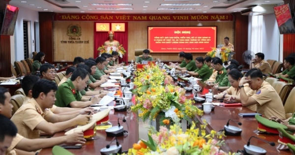 Thừa Thiên Huế xử lý hơn 3.000 trường hợp vi phạm nồng độ cồn Thừa Thiên Huế xử lý hơn 3.000 trường hợp vi phạm nồng độ cồn