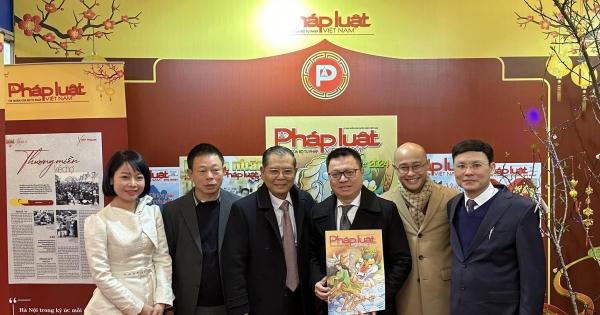 Chùm ảnh - Khai mạc hội báo Xuân Hà Nội 2024