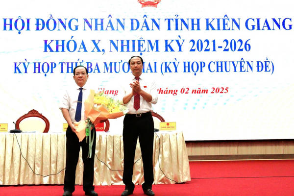 Ông Nguyễn Thanh Phong - Bí thư Thành ủy Rạch Giá giữ chức Phó Chủ tịch UBND tỉnh Kiên Giang Ông Nguyễn Thanh Phong - Bí thư Thành ủy Rạch Giá giữ chức Phó Chủ tịch UBND tỉnh Kiên Giang