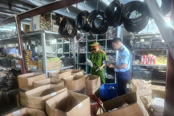 Bắc Giang: Cục Quản lý thị trường xử lý 45 vụ vi phạm trong tháng 10/2024