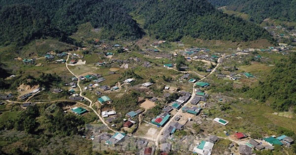 Bay trên "Cổng trời" ở "Mường trăm tuổi"