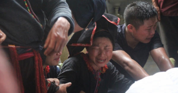 Mưa lũ Yên Bái: Bất lực nhìn con trai bị lũ cuốn trôi