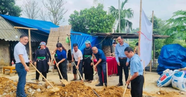 Khởi công xây dựng nhà tình thương cho hộ gia đình có hoàn cảnh khó khăn tại xã Thống Nhất