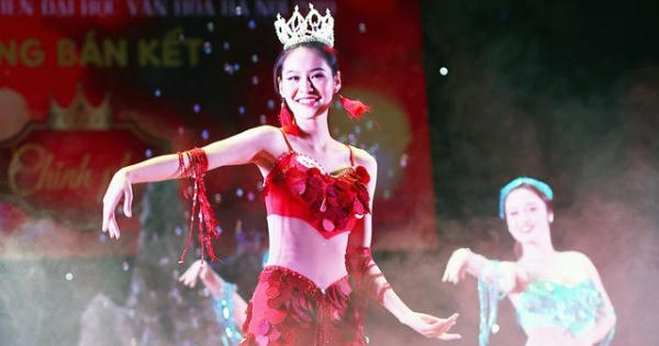 Ngắm nữ sinh ĐH Văn hóa đắm mình trong vũ điệu “mỹ nhân ngư” lộng lẫy