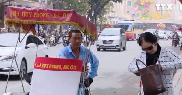 Lao động mưu sinh trong Tết