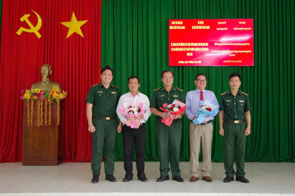 Bế giảng lớp bồi dưỡng 4 kỹ năng tiếng Khmer căn bản cho cán bộ, chiến sĩ BĐBP An Giang