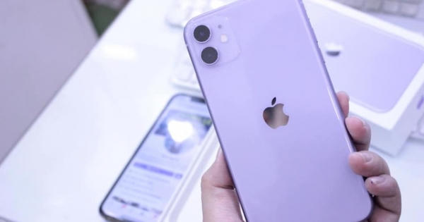 Apple chiếm 3 vị trí dẫn đầu trong top 10 smartphone bán chạy nhất năm 2020