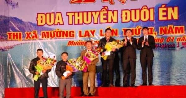 Điện Biên: Lễ hội Đua thuyền Đuôi én đã tìm được quán quân