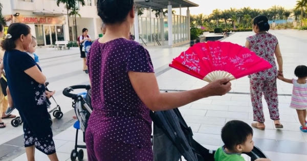 Con nghỉ Tết sớm, phụ huynh phải “mượn” giúp việc nhà hàng xóm