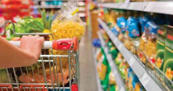 Tổng mức bán lẻ hàng hóa và doanh thu dịch vụ tiêu dùng giảm 8,3% so với tháng trước Tổng mức bán lẻ hàng hóa và doanh thu dịch vụ tiêu dùng giảm 8,3% so với tháng trước