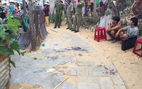 Đi chơi về bị đánh, em đâm chết anh ruột