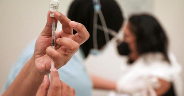 Vaccine COVID-19 có thể bảo vệ người tiêm trong bao lâu?