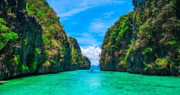 Khám phá hòn đảo đẹp nhất thế giới 2020