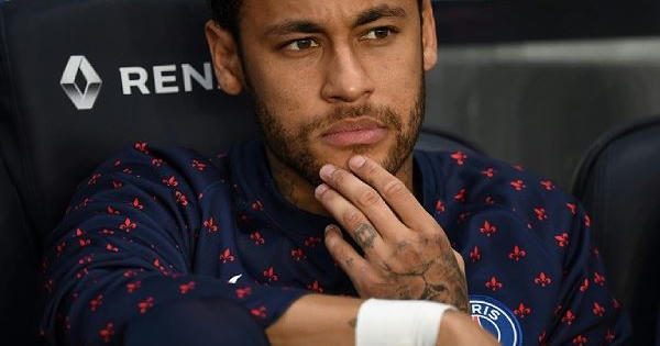 Neymar thoát khỏi cáo buộc hiếp dâm người mẫu Najila Trindade Neymar thoát khỏi cáo buộc hiếp dâm người mẫu Najila Trindade